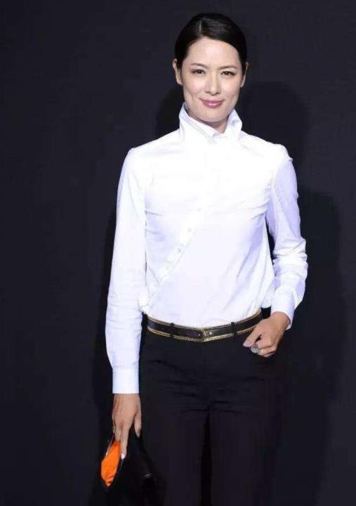 马艳丽|“中国第一美女”马艳丽惨遭劈腿，如今活成女强人！