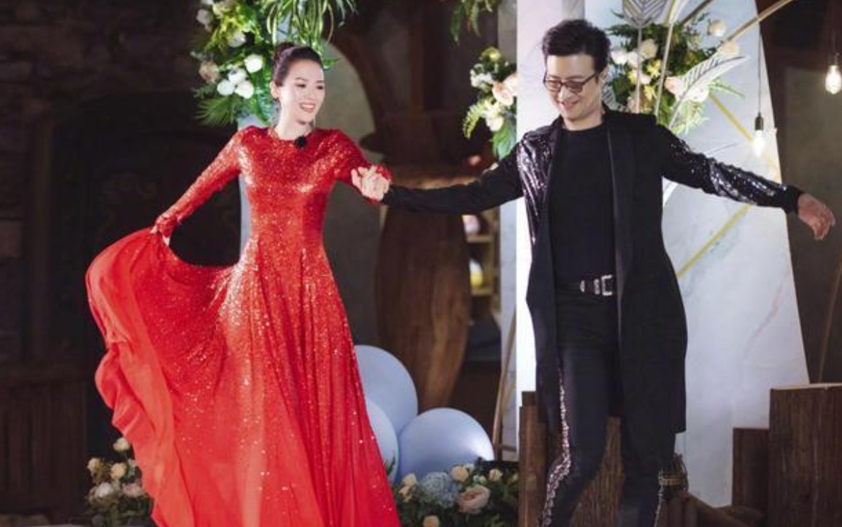 章子怡|章子怡首谈与汪峰的婚姻，节目中大方聊“同床”关系，值得学习