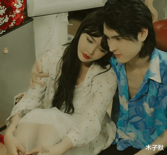 木子默 出轨前男友，领证仅59天又离婚，22岁韩安冉的狗血爱情新剧本