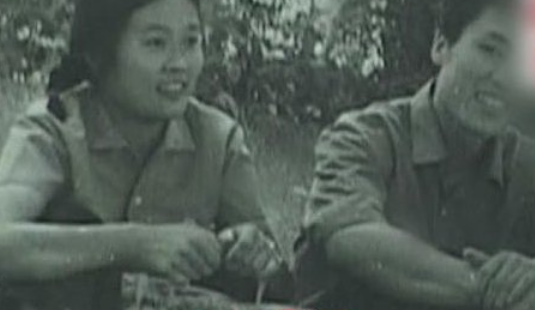 童瑶|张艺谋的女儿张末：父母离婚是她永远的痛，25岁也步了妈妈的老路