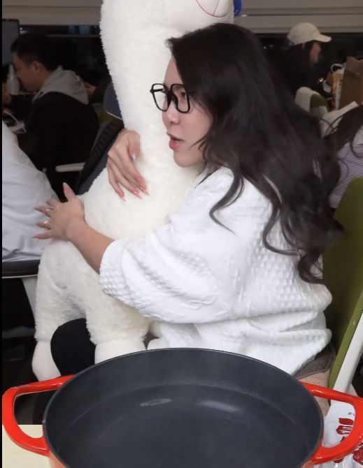 浪胃仙|网红浪胃仙被曝是富二代？为了儿子男扮女装，与前妻已经离婚十年