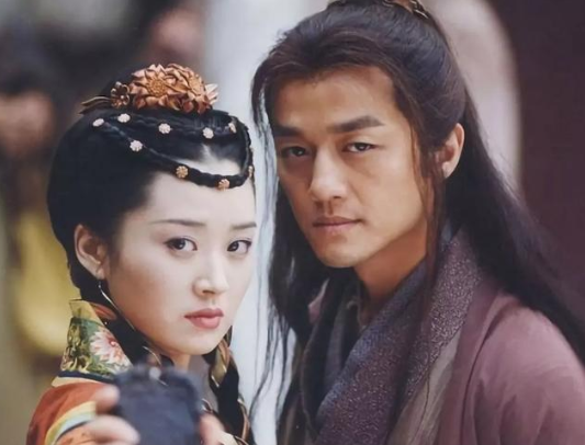 杨宗纬|《笑傲江湖》仅拍10天，邵兵被撵出剧组，张纪中：恨不得扇他耳光