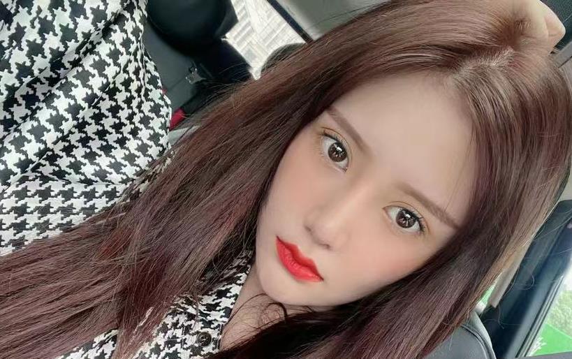 初瑞雪|因不满被师傅辛巴训斥,徒弟“鹿”宣布停播,初瑞雪:我尽力了