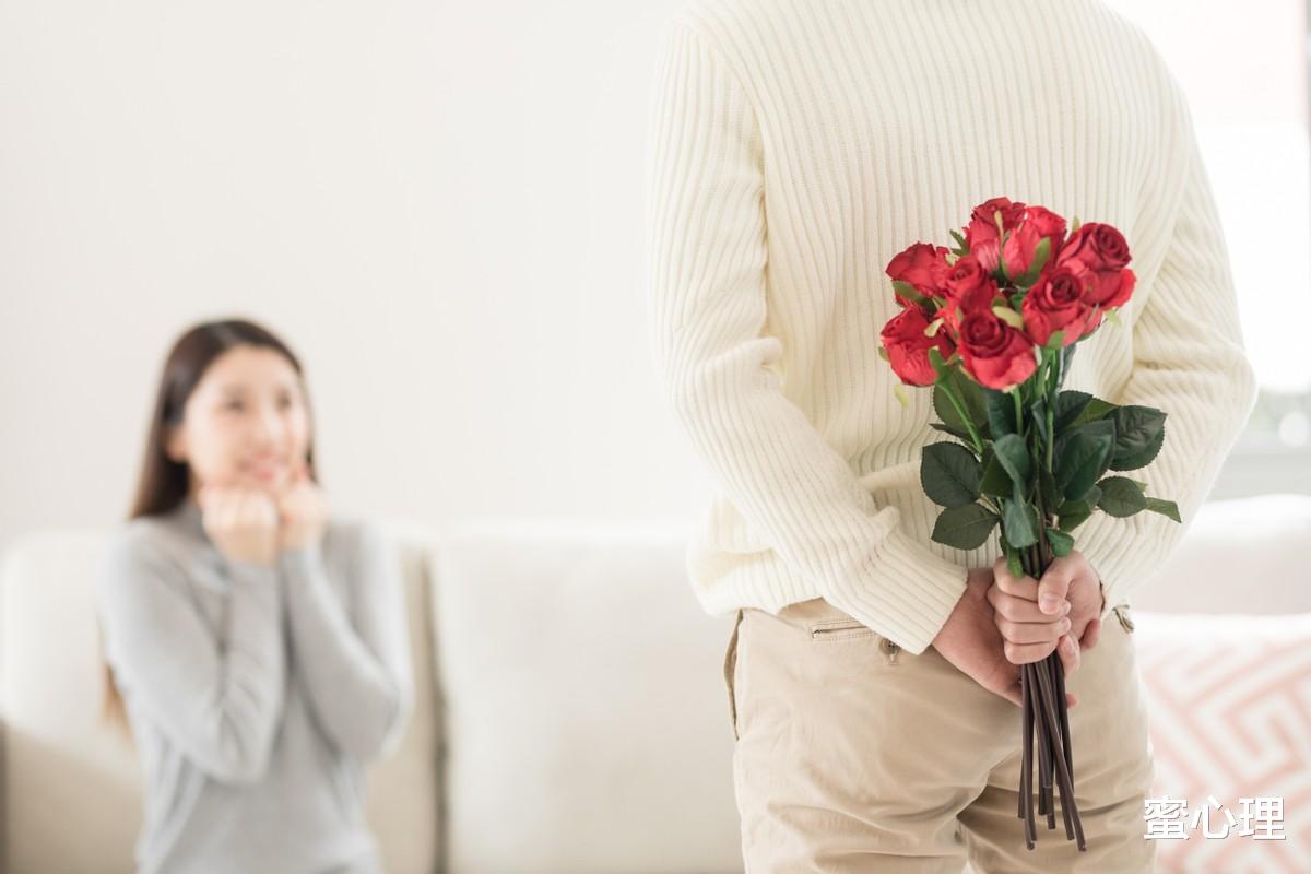 蜜心理|中年女人被你“搞定”后,会有这3个表现,男人别不懂