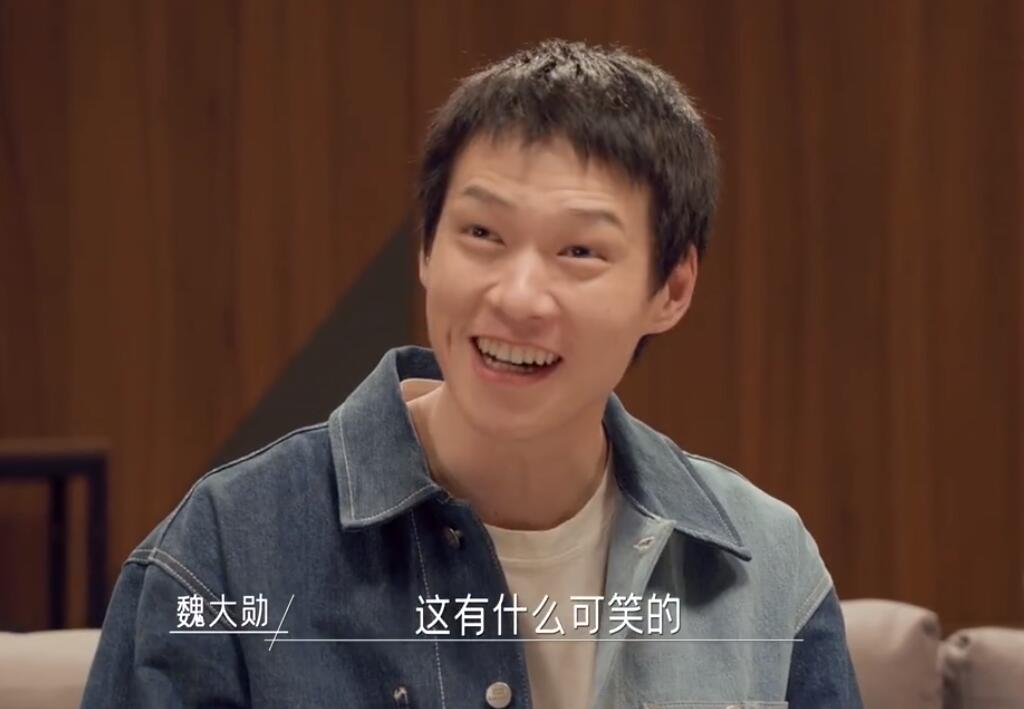 黄晓明|不只是黄晓明，半个娱乐圈都“秃”了，连00后都跟假发片较上劲了