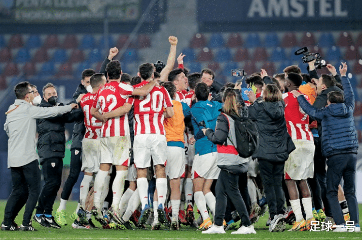 巴塞罗那|3胜2平3负！巴萨遇到一大劲敌，2大巨星伤缺，谁来帮梅西争冠？