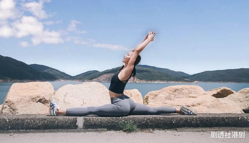 |TVB女星遭雪藏一年后复出，淡妆出镜显沧桑，前男友为其自杀身亡