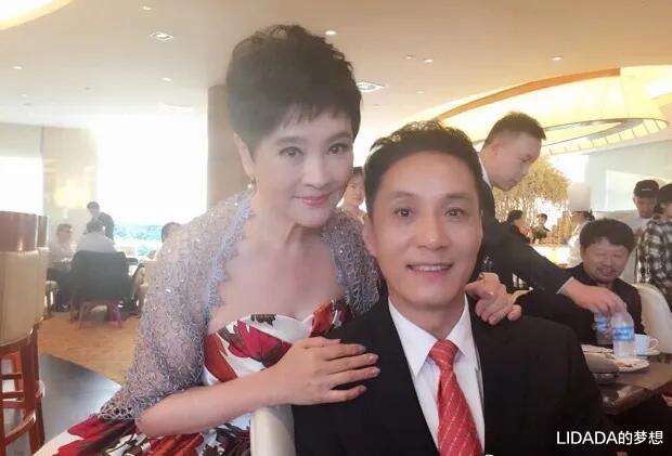 LIDADA的梦想 梁丹妮：24岁走红，二婚被冯远征当成宝独宠三十年，许下今生来世