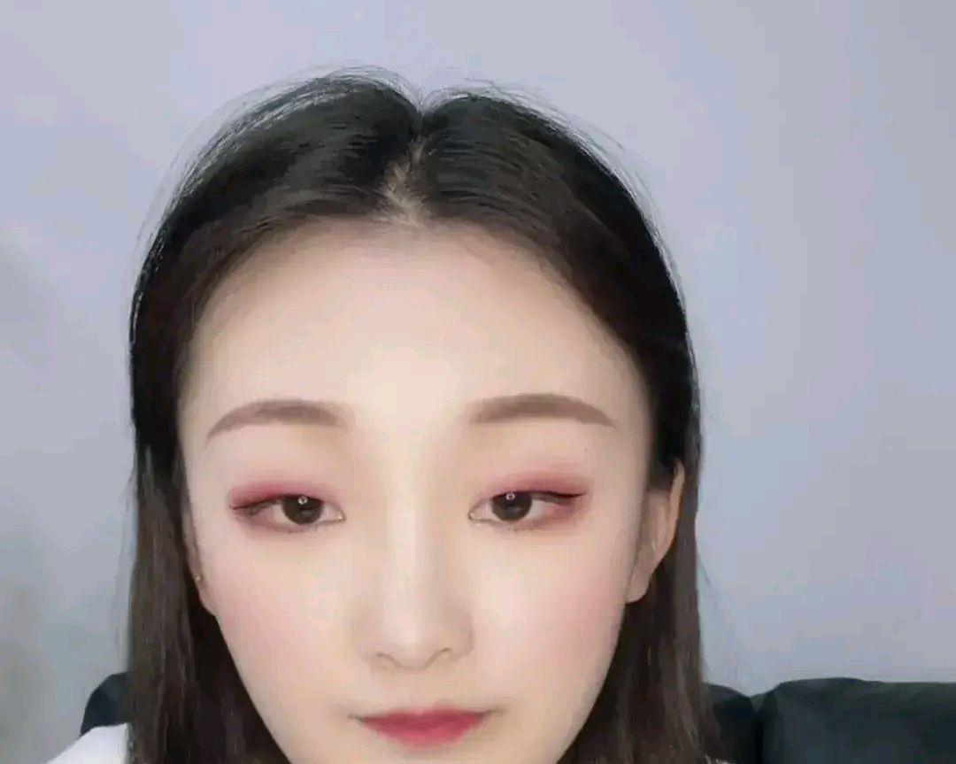 杨丞琳|陈亚男直播人气下降，四百多万粉丝仅八千多人在线，商品再次下架