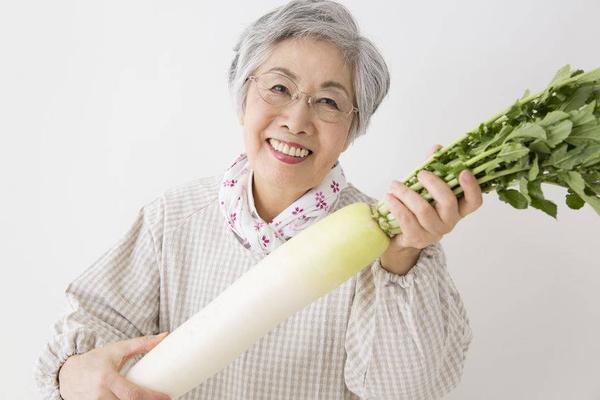 快速问医生 白萝卜有止咳化痰的功效，与这6种食物搭配，止咳效果更好