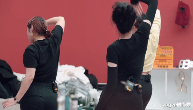 陈小纭|都说陈小纭是“s型身材”，陈小纭跳舞高清照被截图，身材太真实