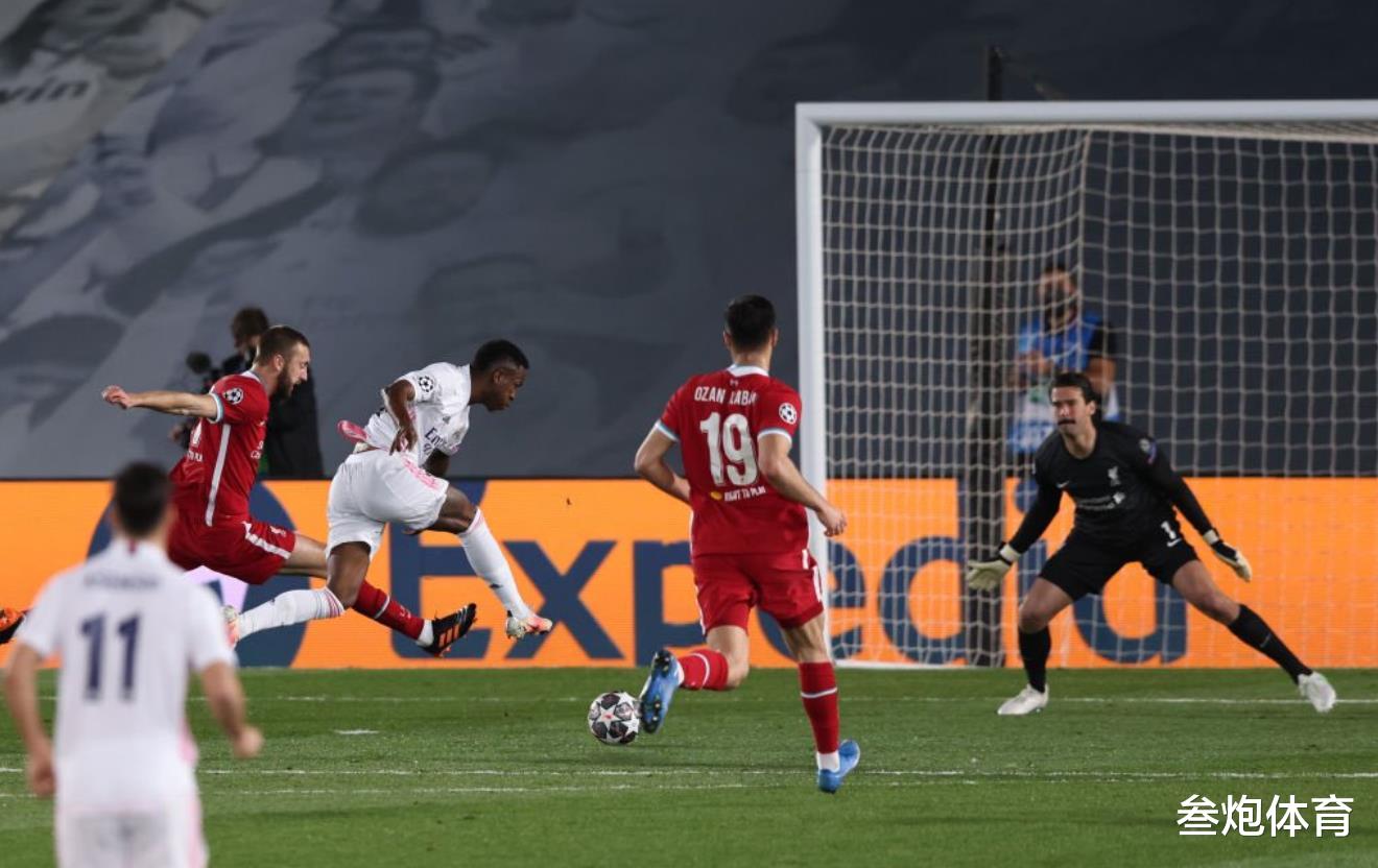 皇家马德里|3-4！1-3！欧冠6冠王惨遭4连败，皇马冲双冠王，齐达内有望打破2纪录