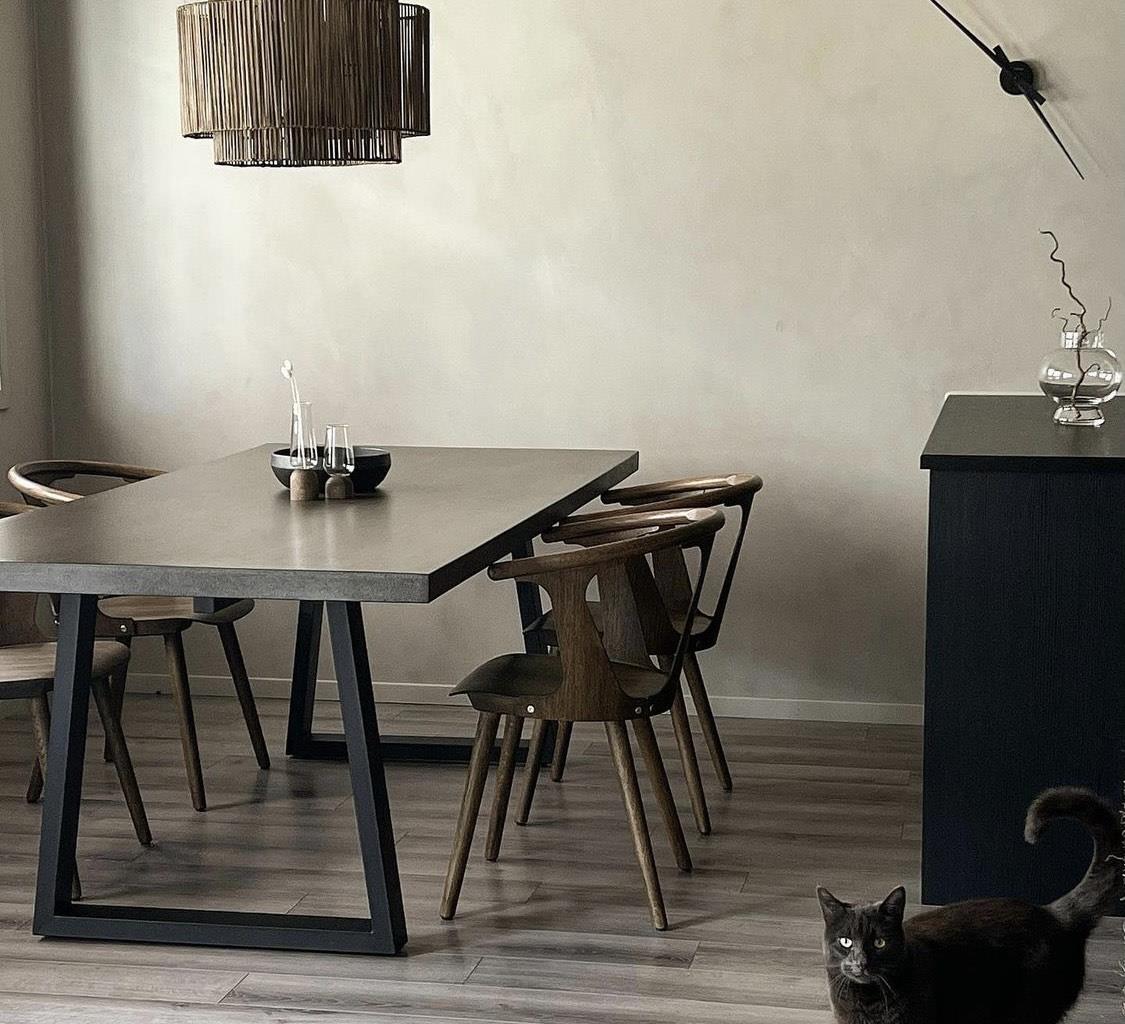 挪威女主的家,虽非黑即灰,却莫名的好看!网友:越简单,越精致