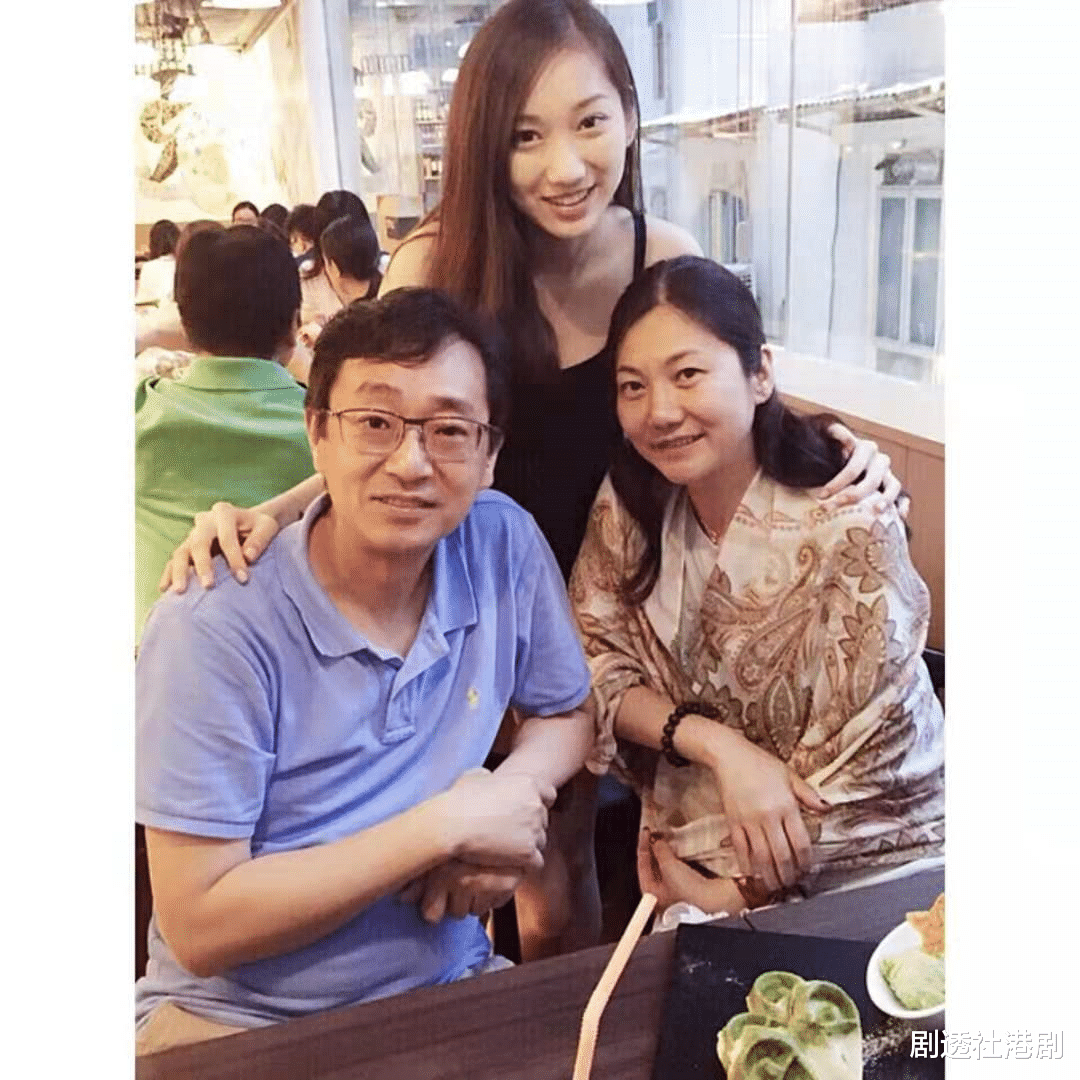 张哲瀚|2021港姐，两位大热佳丽先拔头筹，应届港姐冠军：暂时没有喜欢的