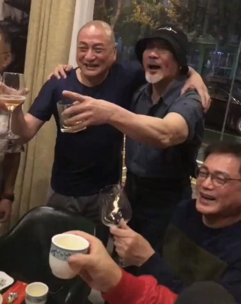 汤镇宗|香港大腕都老了！汤镇业徐少强醉酒满脸通红，汤镇宗比弟弟还年轻