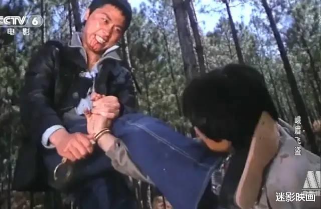 电影|36年前的功夫片，轰动一时的峨眉飞盗，当年引发争议，如今成经典