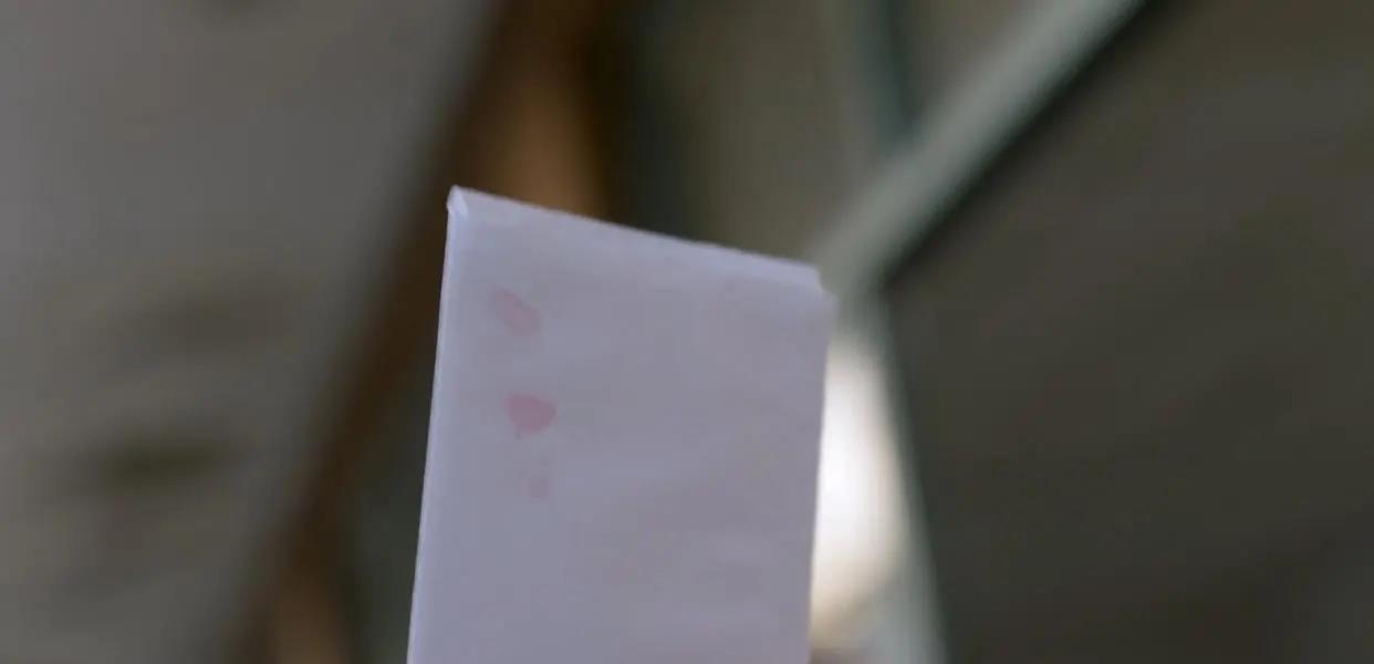 沈雨|还用猜吗？何伟光就是凶手，片头的照片已经有所提示了