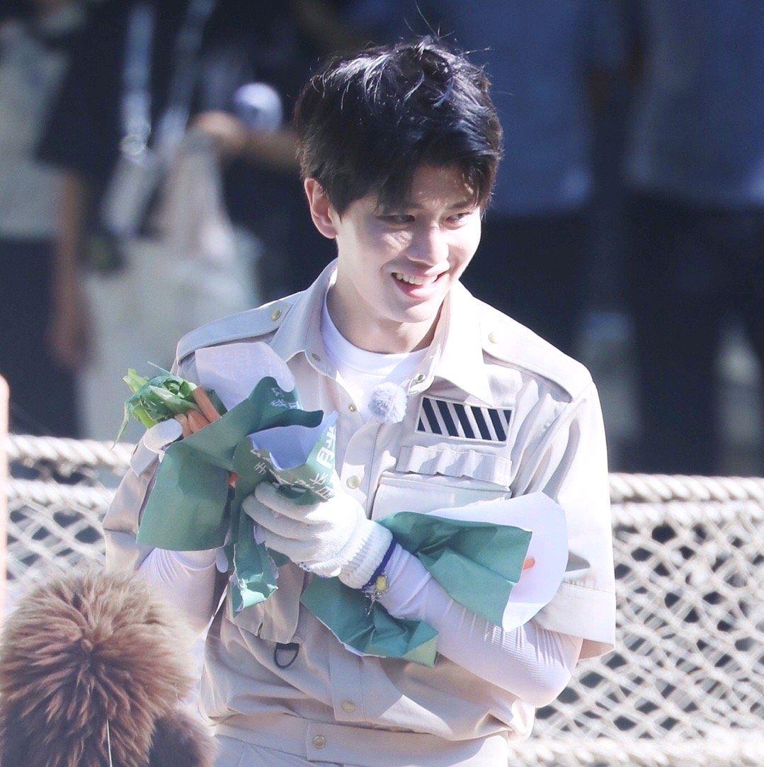 任嘉伦|任嘉伦：火热八月要来到，新剧综艺齐亮相！