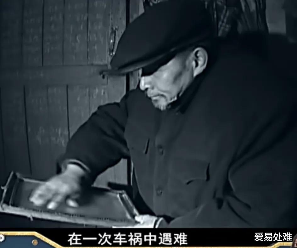爱易处难 63岁大爷冬天穿30件衣服，13条裤子，夏天穿7件衣服，3条裤子