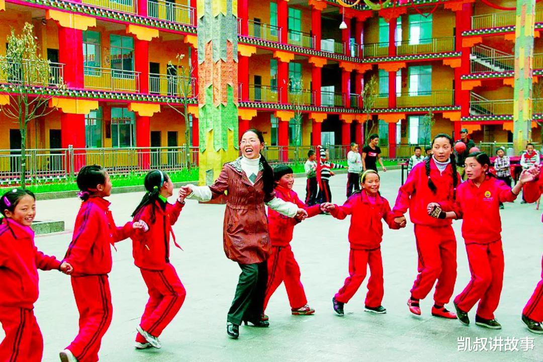 凯叔讲故事|成都中产夫妻带3岁女儿辞职，没房没车，却给女儿最好的精神富养