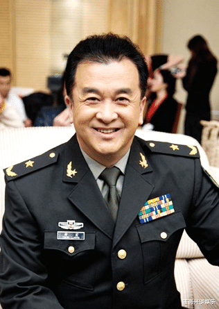 黄宏|他曾24次登上春晚，上午被免职下午就被带走，现状令人唏嘘不已