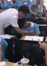 交易 “发现女友跟奔驰车主的交易后，我也沦陷了...”哈哈哈哈给这操作跪了