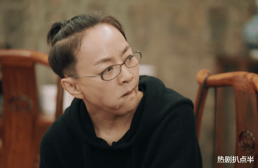 郭麒麟|被宋丹丹训，被舒淇吐槽粉太厚，郭麒麟的回应堪称“人间清醒”