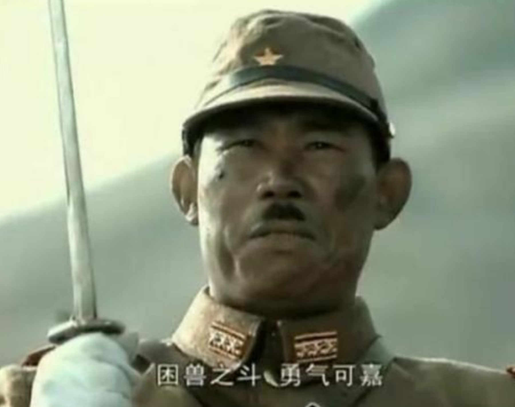 亮剑|《亮剑》剧组经费不足，导演为省钱拉司机凑数，却意外捧红了他