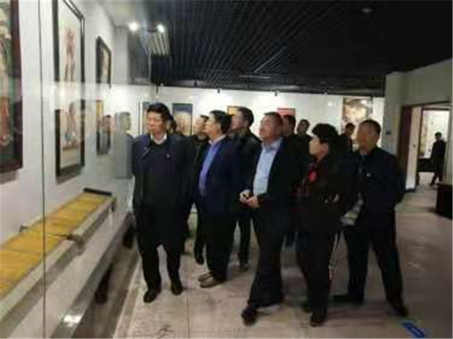 金色甘州 甘泉公园喜赏光影艺术  三缘馆里乐享精神佳宴