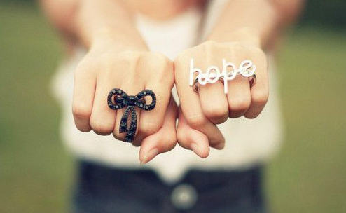 知一先生|小孩起名：敢爱敢恨，快意江湖的女孩名字大全