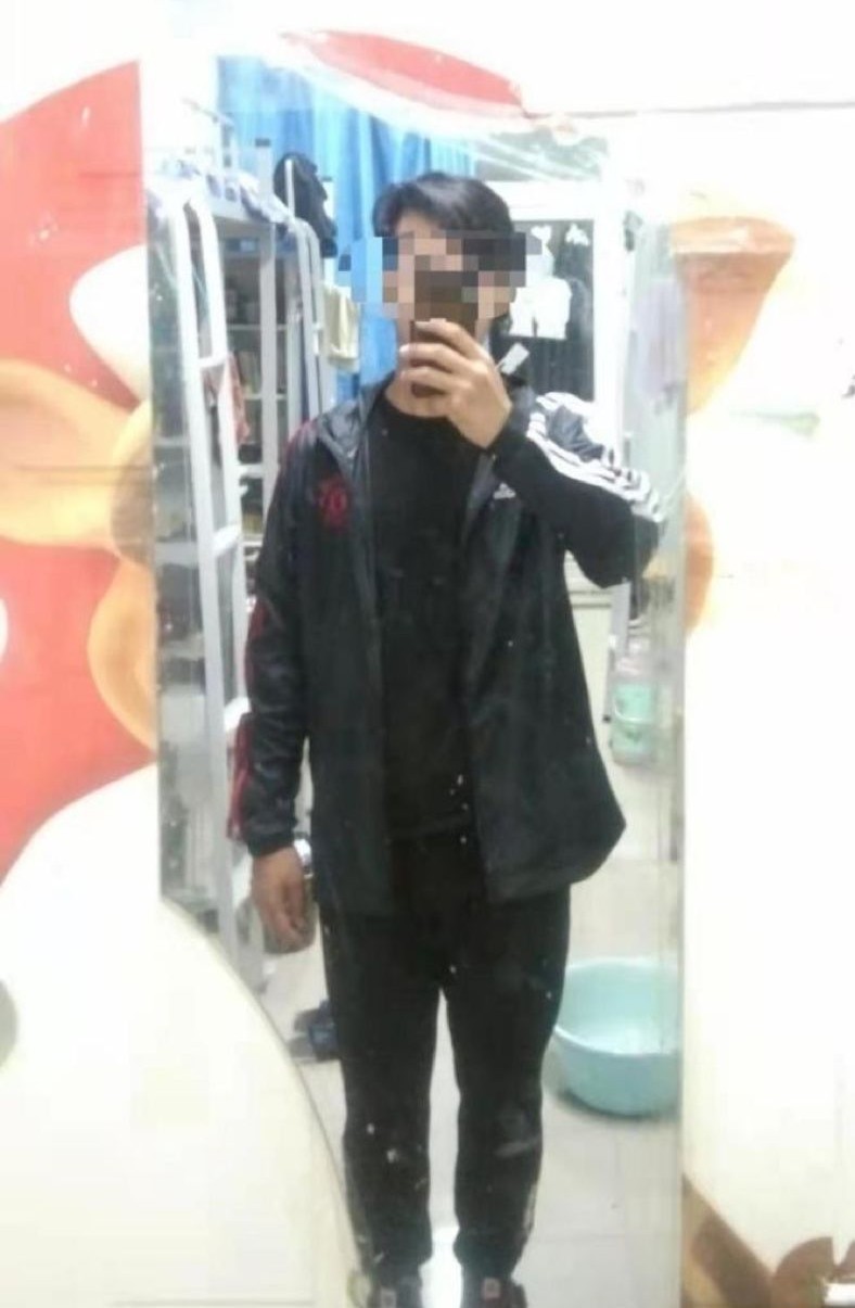 大学实话 河南工程学院22岁男生宿舍酗酒坠亡，父亲想拿回孩子遗物被拒