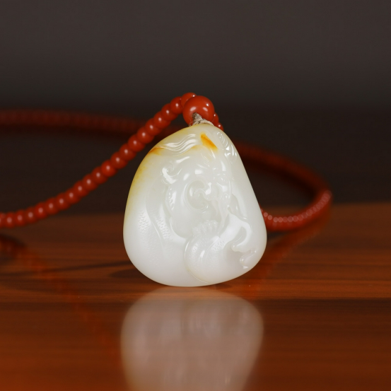 |人养玉三年，玉养人一生，是真的吗？