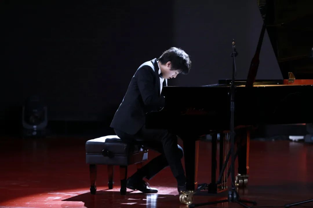 爱乐社 第二届德国隆尼施（衡水）国际钢琴大赛圆满成功