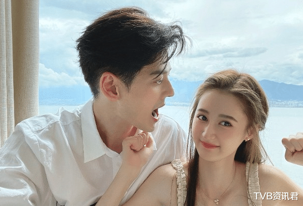 郭品超|恭喜！44岁知名男星自爆婚期，与小19岁圈内女友因戏生情秘恋3年