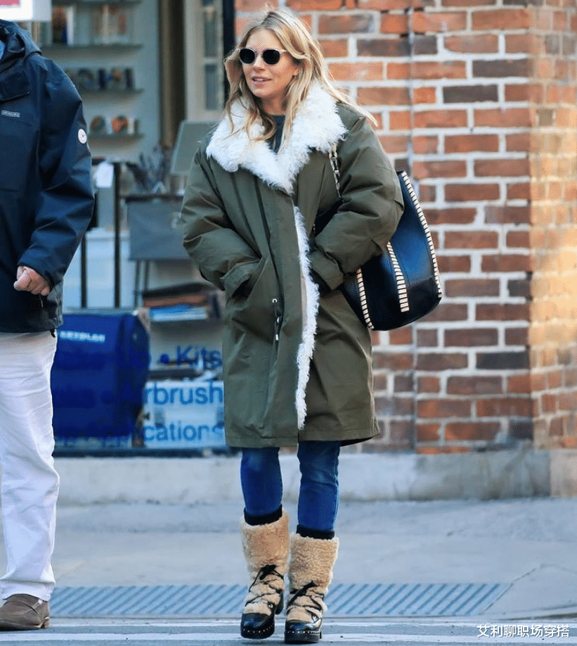 穿衣搭配|红与绿可以穿得很高级，跟时装精学配色，穿得活力又大气