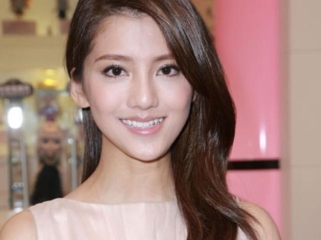 吴千语|吴千语富三代男友奶奶去世！施子清整日以泪洗面，霍启刚罕见露面