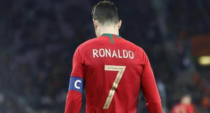 小超侃事|晚上22点！英超迎来9.7亿对决，C罗回归首秀，冲击三大纪录