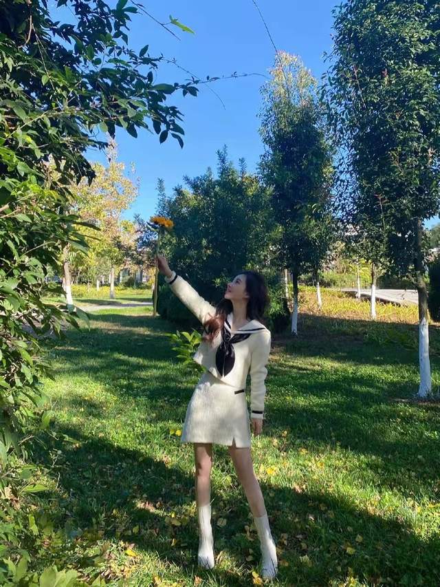 二次元|冯提莫晚会表现再引期待!二次元大型晚会不逊色,粉丝有望被满足