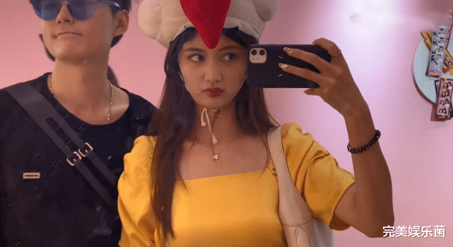 vlog|《心动4》小孔更新vlog，人送外号“蜈蚣精”，闺蜜颜值高身材好