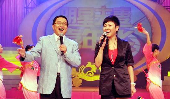 赵本山|著名演员句号:曾是赵本山助理,二婚娶小11岁妻子,为岳父母养老