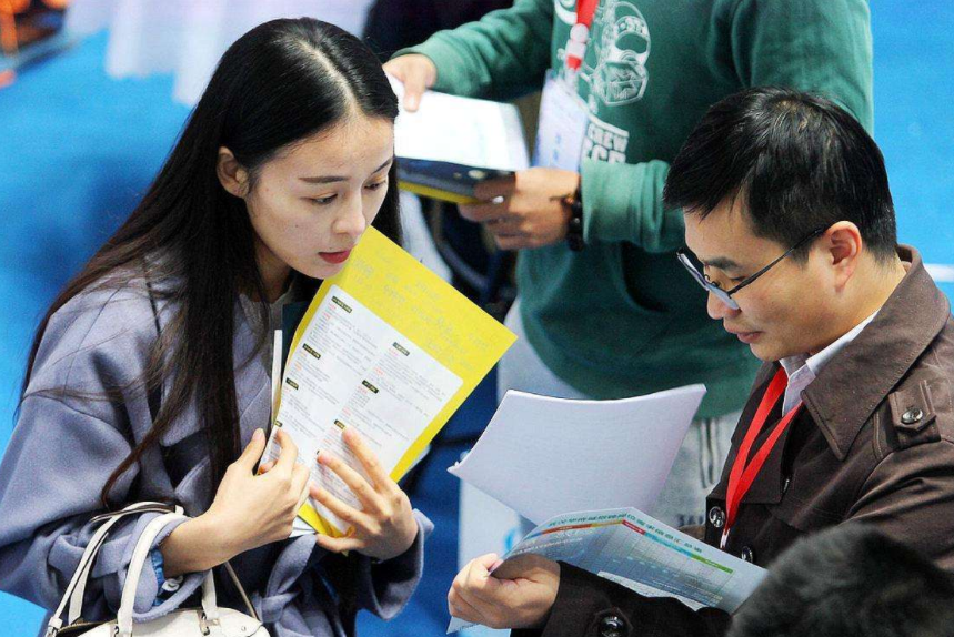 事业单位|事业单位再迎喜讯,8类在编人员或将升级为公务员,教师能沾光吗