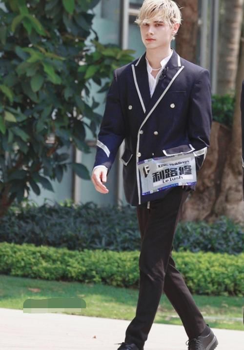 清优影视和生活 《创造营2021》学员利路修的无心插柳,最后却成就自己春暖花开