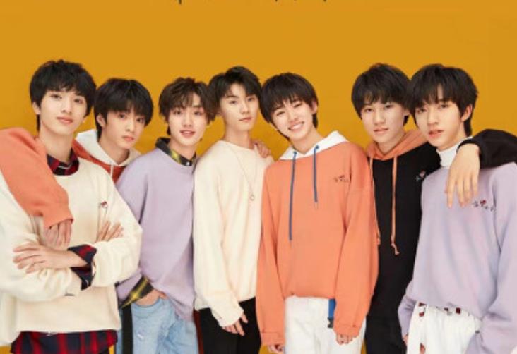 金樱妈妈|时代少年团全员晒素颜，失去百万修图，马嘉祺宋亚轩颜值把我看愣