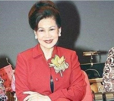 霍英东|豪门恩怨堪比小说，霍家三房争斗，郭晶晶二房四叔被逐出