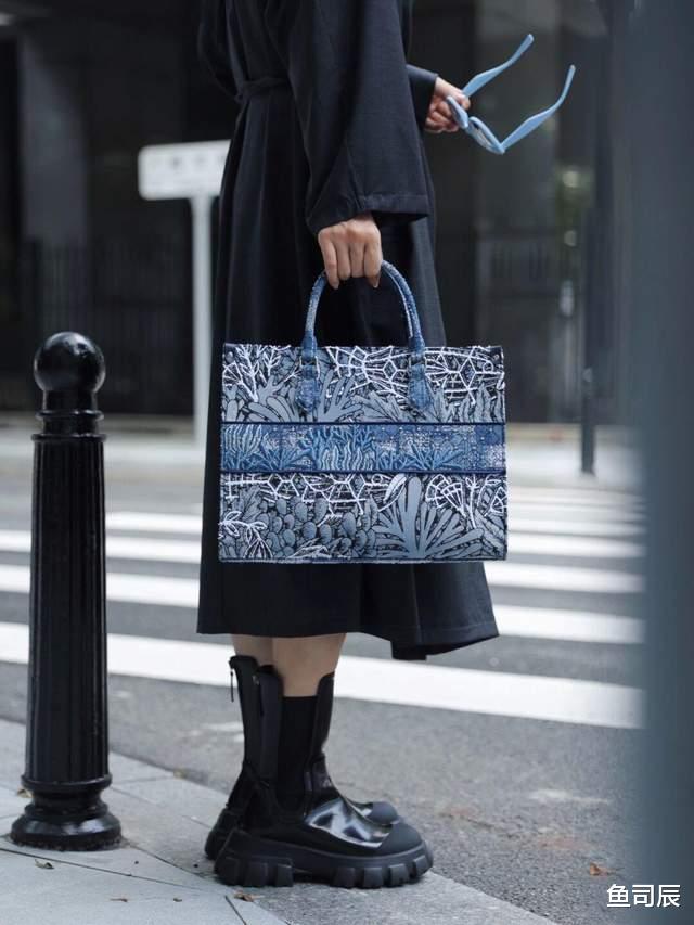 鱼司辰 秋冬季，这几套衣服的搭配技巧，能让你提升气质，高级时髦又减龄