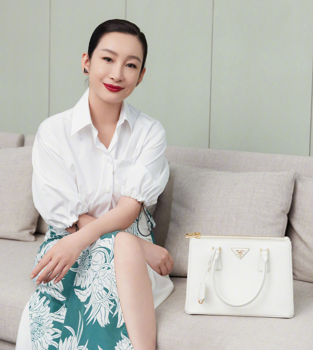 秦海璐|3位“赢在下半场”的女星，年轻时显老，年过四十却像开了挂一样