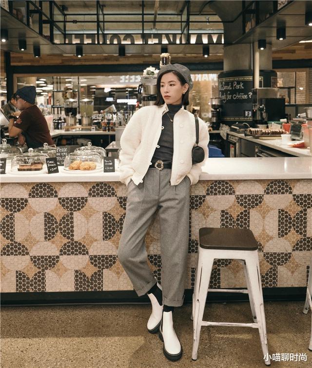 小喵聊时尚 秋冬买裤子，尽量少买黑色，这3种“高级色”更洋气百搭，还显瘦