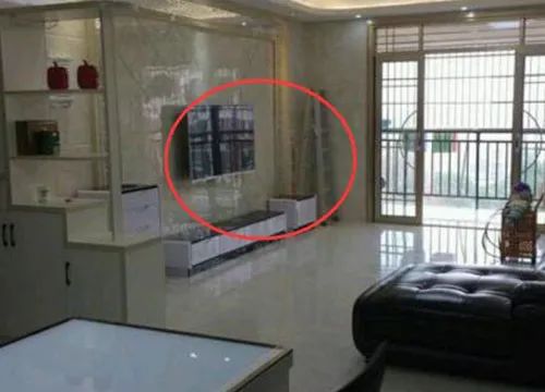 |客厅地砖24一块墙砖8一块，108平10万搞定装修，时尚美观又实用！