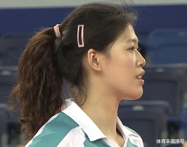 女排联赛|女排联赛：卫冕冠军13连胜一枝独秀，两支夺冠热门无奈退场