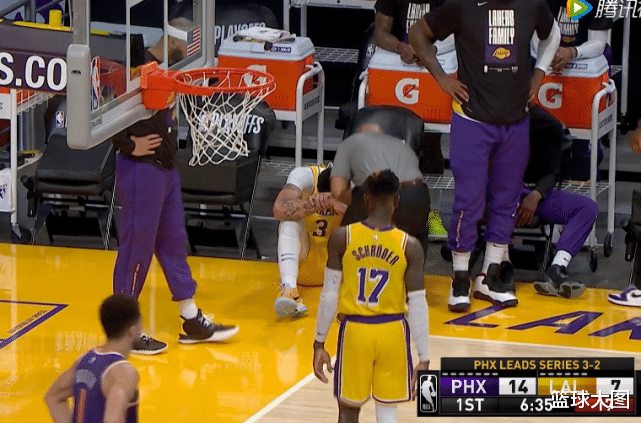 安东尼·戴维斯|输了！浓眉5分钟伤退！离队第一人出现了